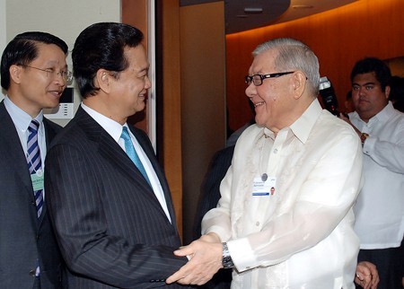 Prime Minister Nguyen Tan Dung meets Philippines’ Congress speakers - ảnh 1